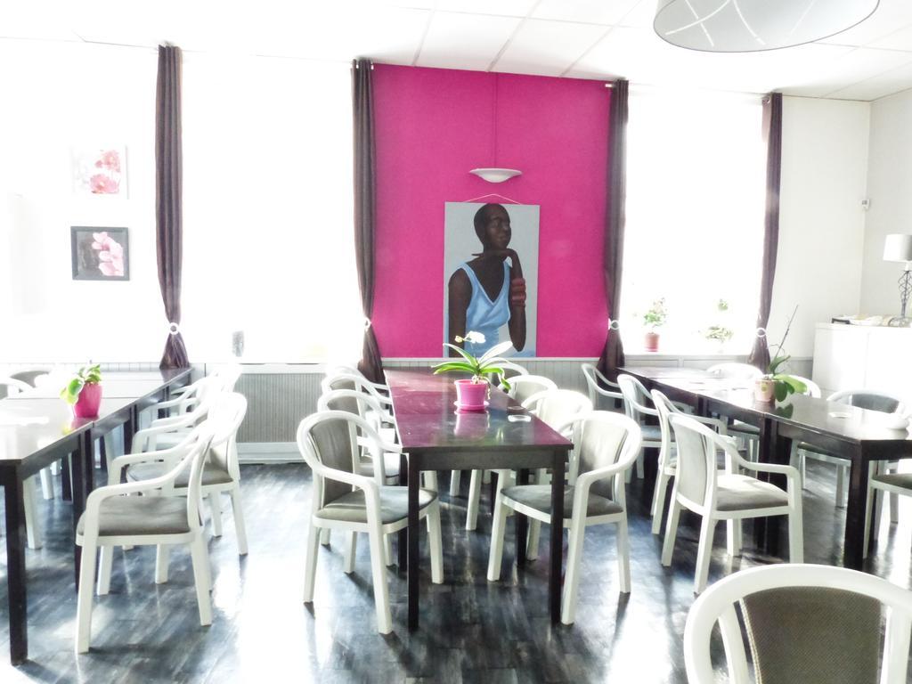 Logis Hotel Au Croissant Buzancais Ngoại thất bức ảnh