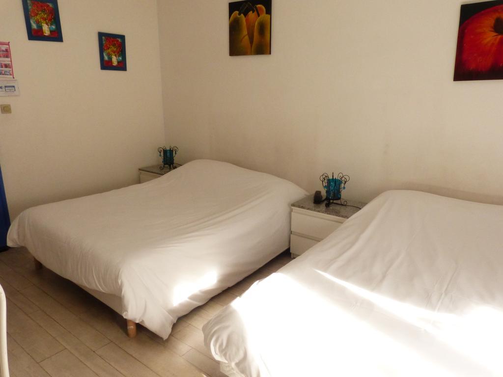 Logis Hotel Au Croissant Buzancais Phòng bức ảnh