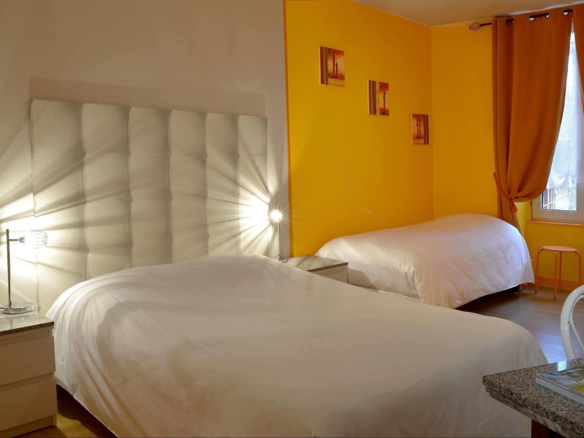 Logis Hotel Au Croissant Buzancais Ngoại thất bức ảnh