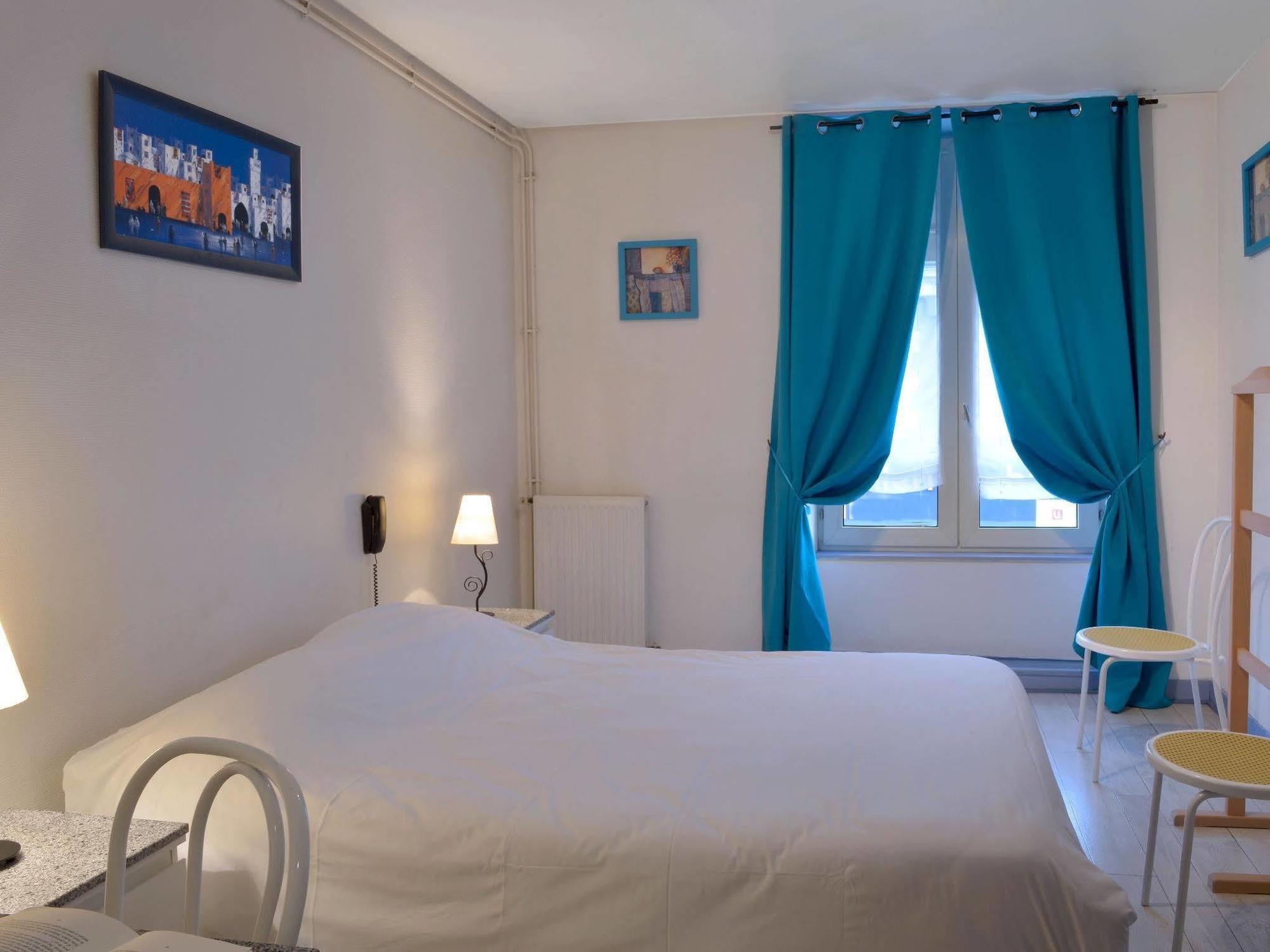 Logis Hotel Au Croissant Buzancais Ngoại thất bức ảnh