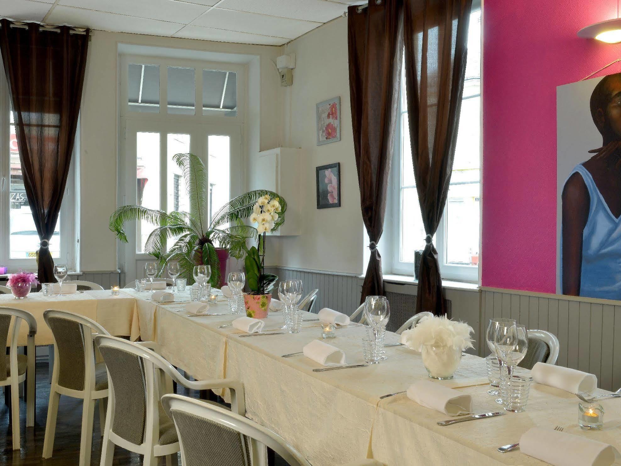 Logis Hotel Au Croissant Buzancais Ngoại thất bức ảnh