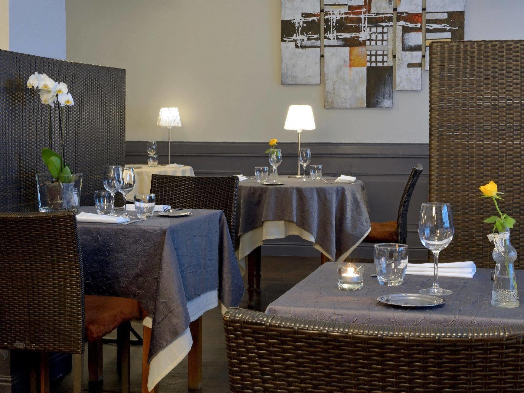 Logis Hotel Au Croissant Buzancais Ngoại thất bức ảnh